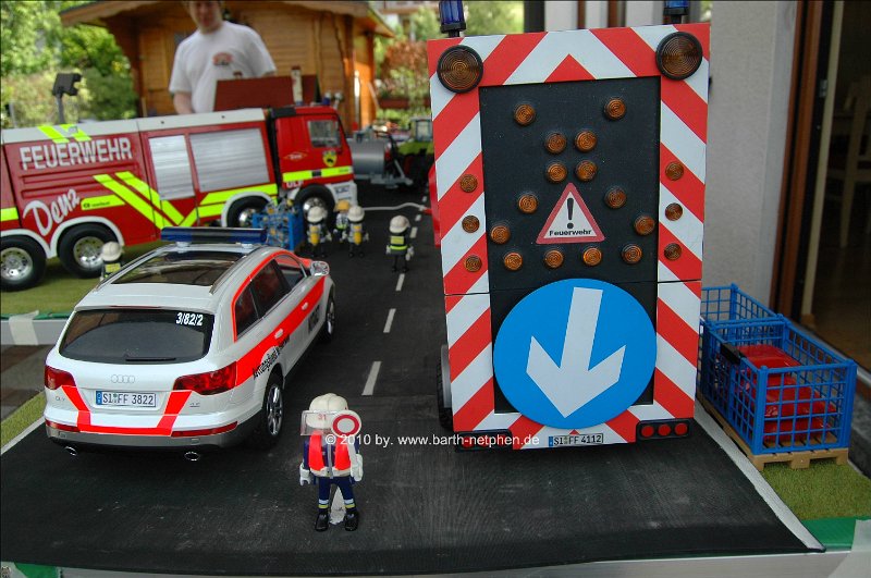 Feuerwehrtisch_100606 003_prot.jpg